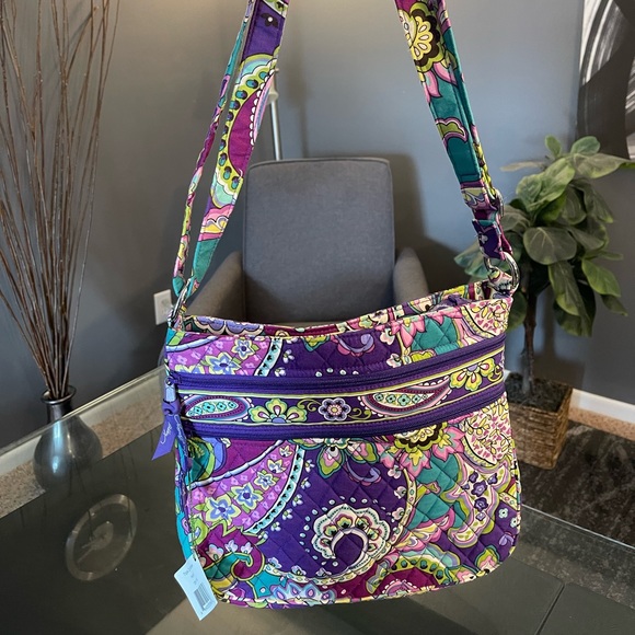 VERA BRADLEY BUNDLE!! Get 2 beautiful bags for the price of 1! Huge sale!! - Picture 6 of 11